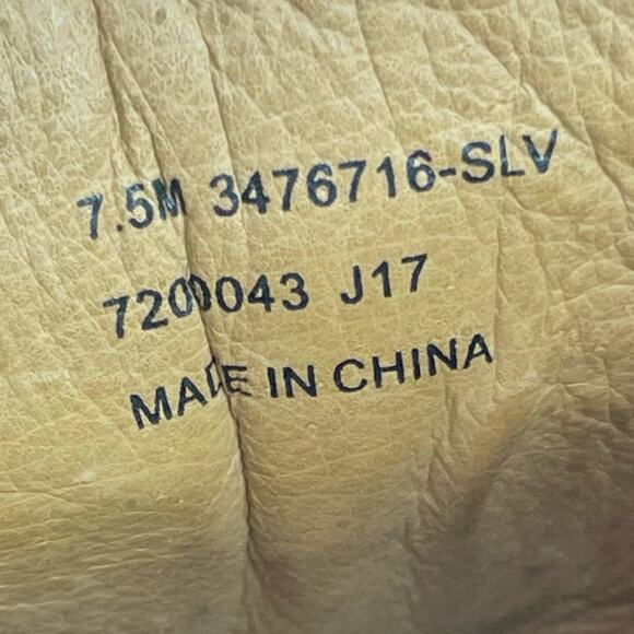 Frye Lena Slip On Mule Sneaker Size 7.5 Silver Metallic Zipper Leather Shoes - Picture 5 of 9